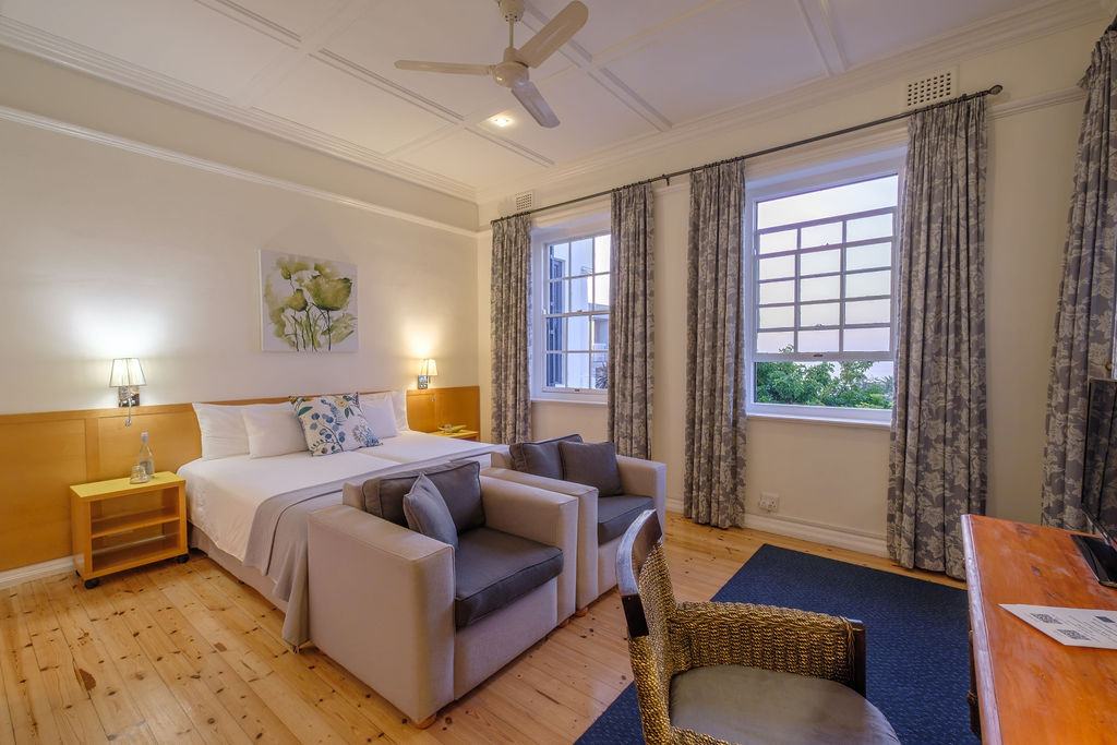 Comfort Balcony SeaView II